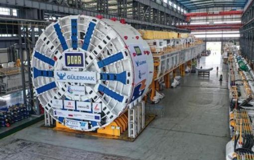 中國成功出口兩臺(tái)超級(jí)盾構(gòu)機(jī),一臺(tái)出口波蘭,另一臺(tái)出口澳大利亞